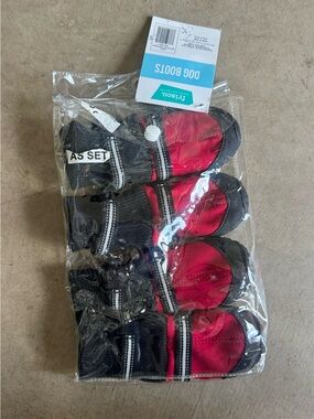 Frisco Red & Black Dog Boots - 4 Pack Size 2